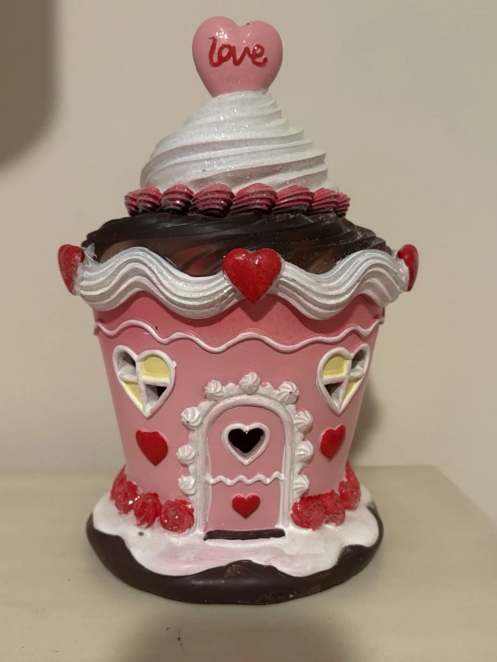 Cupcakes & Cashmere Light Up Valentine Gingerbread House
